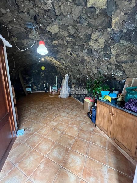 Foto 7cf438cd-14bb-4b34-9e33-971d1b302e99. Casa amb aparcament a Paso (El)