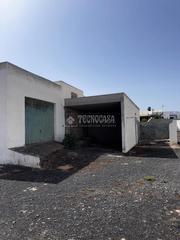 Casa a Tías pueblo. Casa en venta en tías
