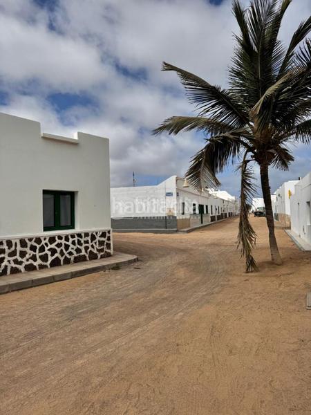 Foto 412dd4df-d20d-44fa-a402-d81d4fb58111. Casa pareada casa en venta en La Graciosa Teguise
