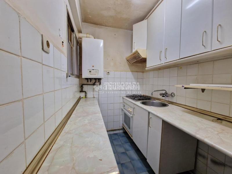 Foto 0f51a5e4-40aa-48ec-ba33-407db0df08a9. Piso  en venta en Comillas Madrid