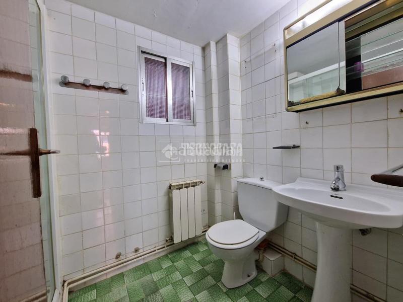 Foto f36a9b31-bc56-4247-90fe-2021971f84d0. Piso  en venta en Comillas Madrid