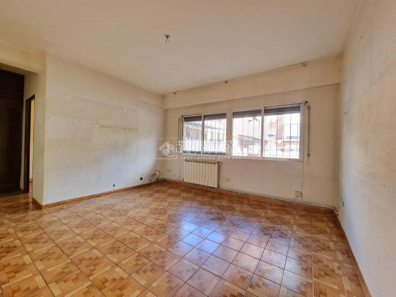 Foto f76d3ecf-d0e8-41c5-bcb0-62806b57829d. Piso  en venta en Comillas Madrid