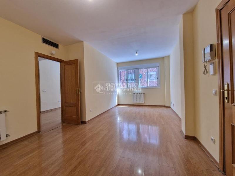Foto fdd2d96a-d598-4cd2-be93-cb5dcaebcb85. Appartamento con riscaldamento in Opañel Madrid