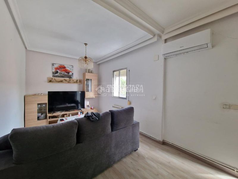 Foto cdbbce4c-6f86-46b7-ac5e-3410d3fd86aa. Pis amb calefacció a Comillas Madrid