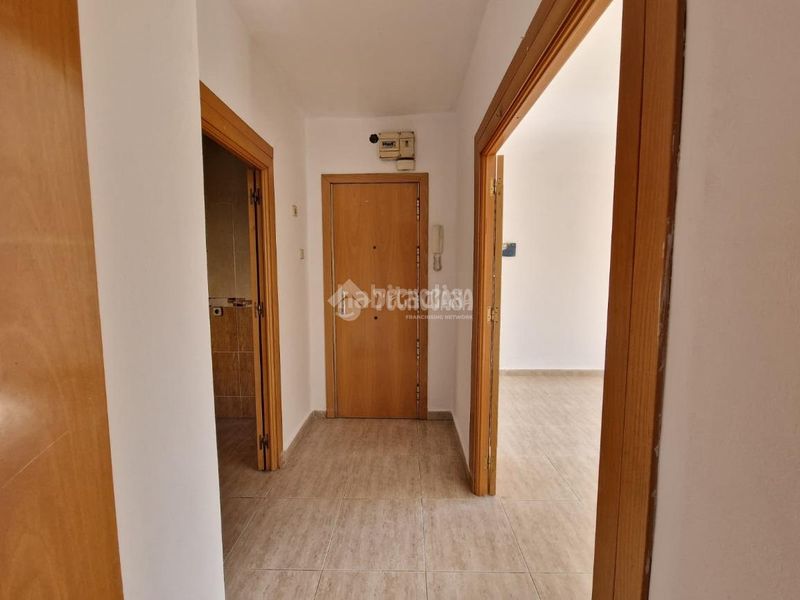 Foto da35f9d8-d494-496a-b937-94eccb1c49ee. Pis a Comillas Madrid