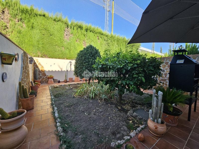 Foto f167d5c1-84fe-459d-905b-f28a6907cba5. Casa a Ambroz Vegas del Genil