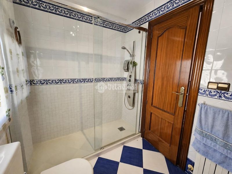Foto 72589707-0d82-4560-a8f8-63c34ae289db. Casa  en venta en Cúllar Vega