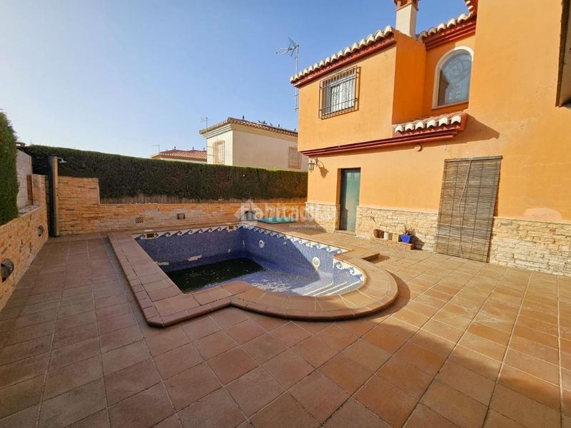 Foto 99813a42-1581-4305-bf9b-27b2e7f6e86c. Casa  en venta en Cúllar Vega