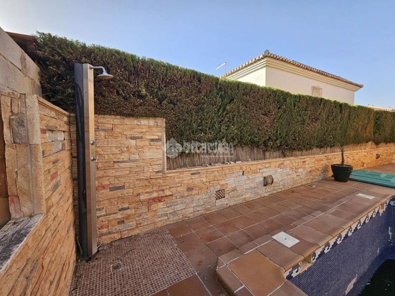 Foto feda2a26-e5ee-4e5f-b6f7-d1dc4246a8d6. Casa  en venta en Cúllar Vega