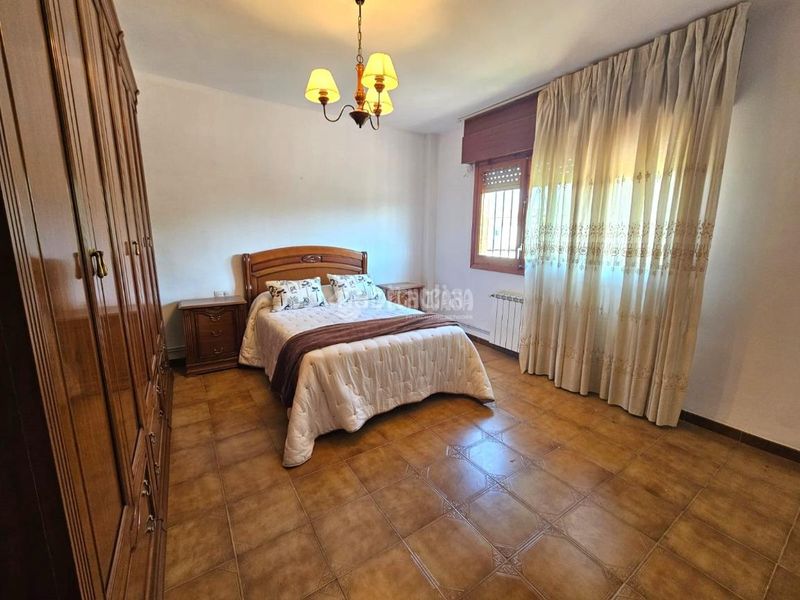 Foto 8da2ed45-2c2b-4eeb-b684-c3ce0e17d3a0. Casa a Purchil Vegas del Genil
