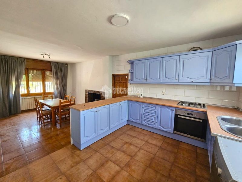 Foto e0779537-80d5-4537-9557-a2fda9cea364. Casa a Purchil Vegas del Genil