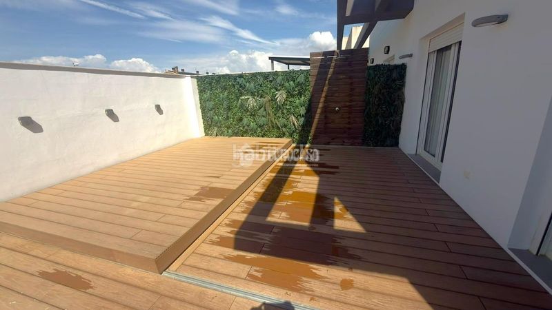 Foto 104dcd17-b1ed-4f0f-ab76-7b0fa8dd4f72. Casa pareada casa en venta en Belicena Vegas del Genil