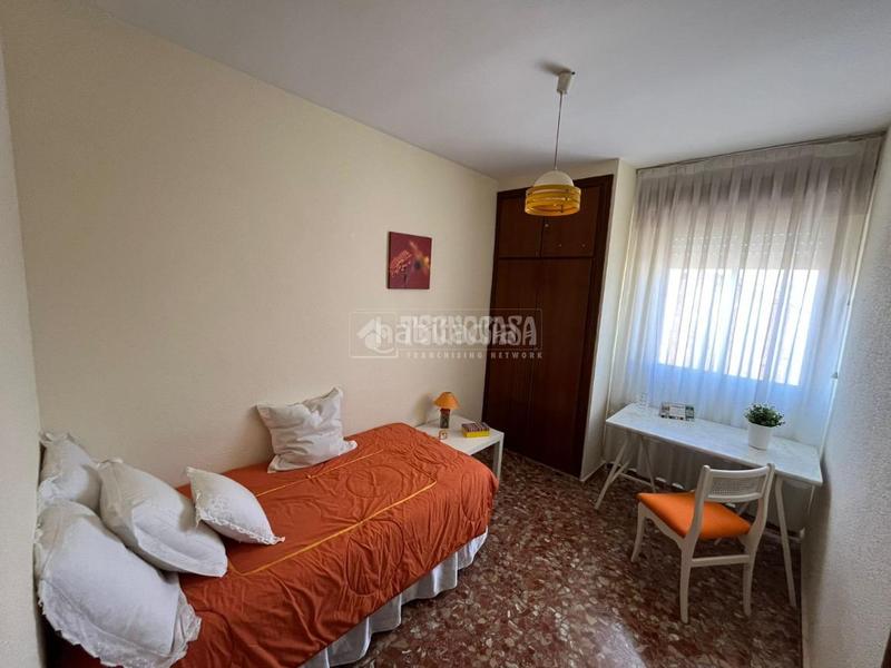 Foto d59e49c6-a534-4756-962c-b4ea139096d6. Piso  en venta en Belicena Vegas del Genil