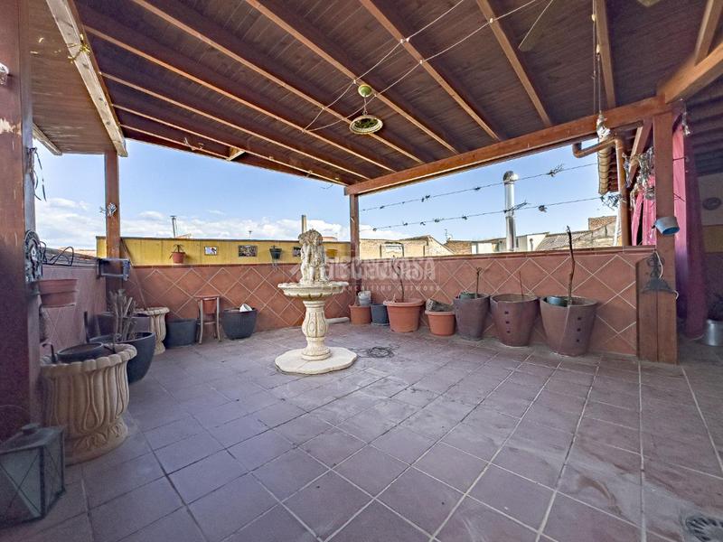 Foto eec8ffd6-eed4-4bef-8399-3fb5a934b486. Casa pareada casa en venta en Belicena Vegas del Genil