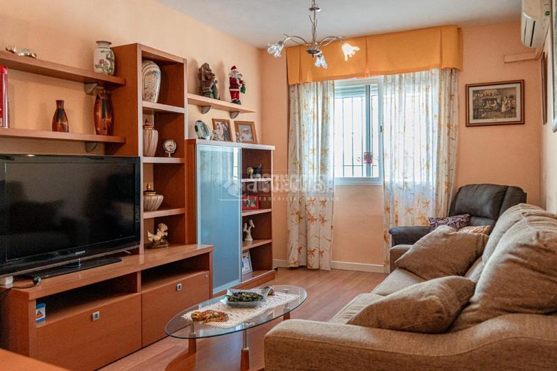 Foto 87ffc975-046d-454d-b162-e8f544c052af. Piso  en venta en Cúllar Vega