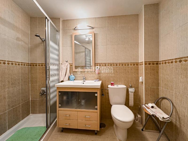 Foto a51f2e22-4c38-4790-83a5-7b7a6cb311d3. Piso  en venta en Cúllar Vega