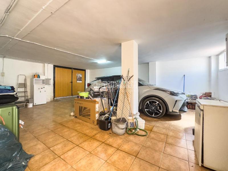 Foto 925aff7b-cfb5-4ba9-8be2-ea88944a3388. Casa pareada casa en venta en Cúllar Vega