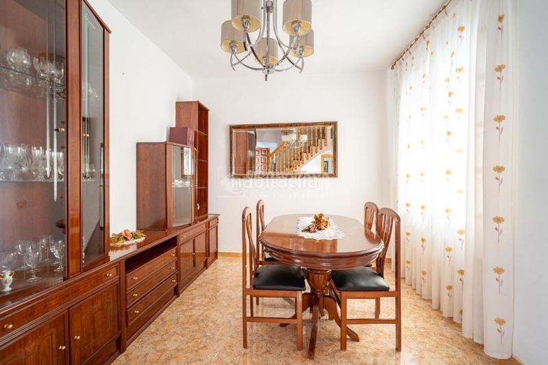 Foto 8f7268c0-2865-4219-b7f3-6f0ec2133690. Casa aparellada a Belicena Vegas del Genil