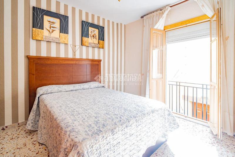 Foto 998efc4d-2143-4fc4-89ef-ec161fbb1eb4. Casa aparellada a Belicena Vegas del Genil