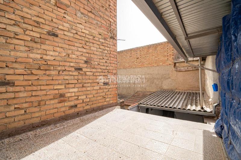 Foto 9e6d7982-9e28-4d75-b6d0-7208237a86d4. Casa aparellada a Belicena Vegas del Genil