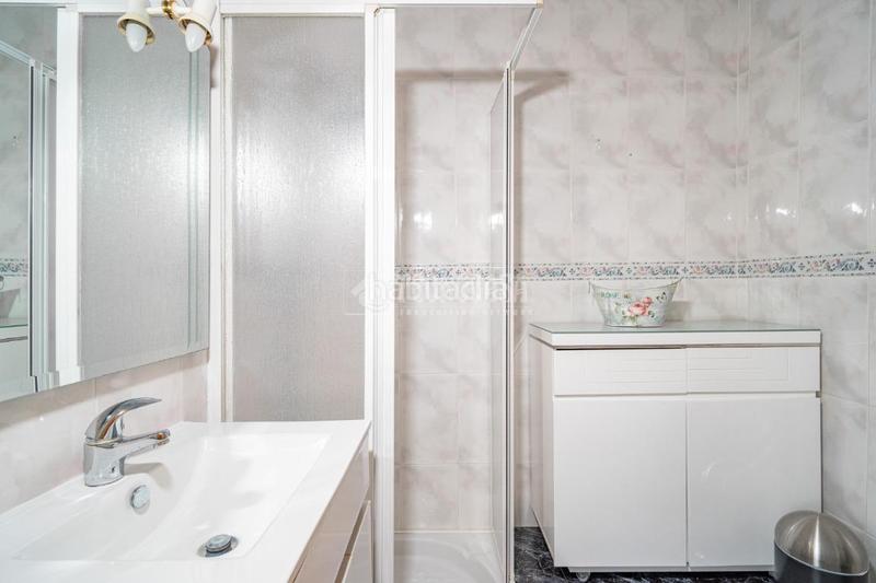 Foto e4c95d46-d9e0-4d0d-9572-bc2bbf9347c4. Casa aparellada a Belicena Vegas del Genil