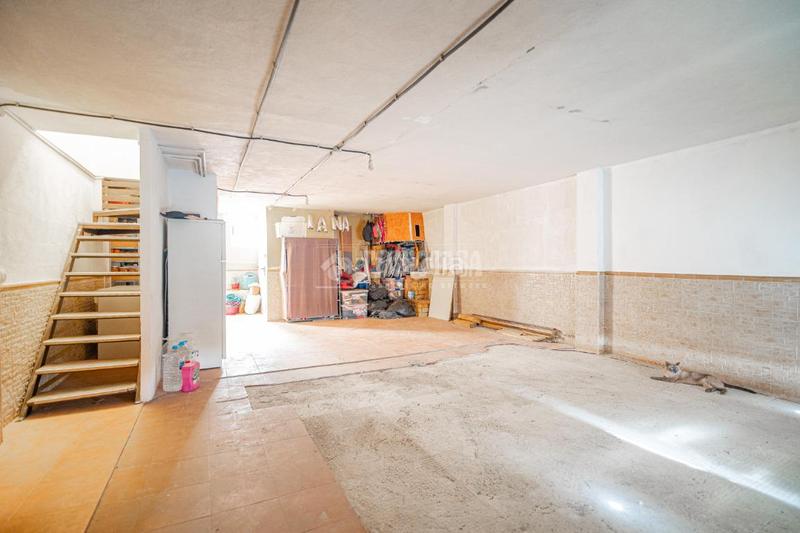 Foto 51535f3c-f5a5-407e-811c-80d42e2b804f. Casa aparellada a Ambroz Vegas del Genil