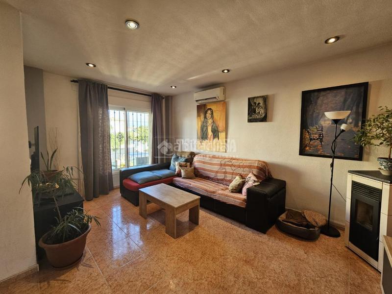 Foto 79fa7a3c-170e-43b2-b6b4-c97b3eb0dfc0. Casa bifamiliare con riscaldamento parcheggio in Belicena Vegas del Genil