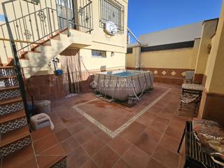 Maison jumelée à Belicena. Casa en venta en vegas del genil