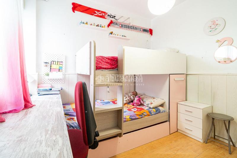 Foto aeecda01-41bf-4de2-bfb8-506510e74cfd. Flat with parking in Cúllar Vega