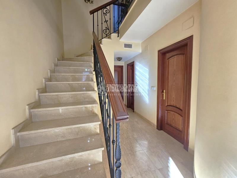 Foto 87dc6f29-f40c-4ba7-8710-8c78713cb158. Maison jumelée avec chauffage dans Cúllar Vega