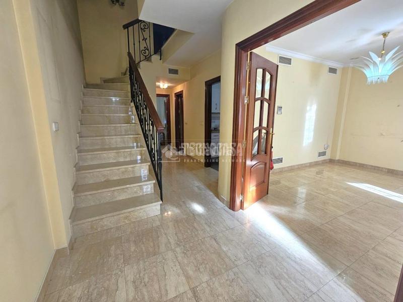 Foto bd19b3e1-a384-474c-9ab6-ac6c6045d123. Maison jumelée avec chauffage dans Cúllar Vega