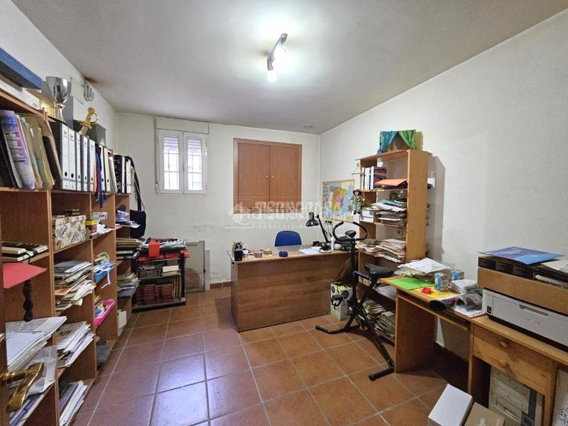 Foto c454d059-48c1-43a2-80ba-2a667d1b63e9. Maison jumelée avec chauffage dans Cúllar Vega