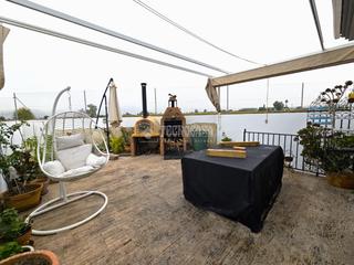 Doppelhaus in Belicena. Casa en venta en vegas del genil