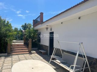 Casa a Cúllar Vega. Casa en venta en cúllar vega