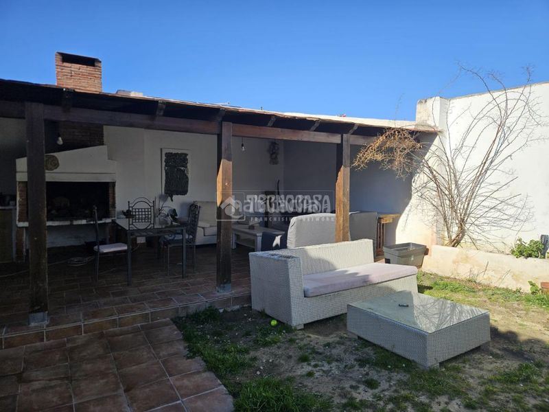 Foto 0ee069ea-7a96-4745-9688-0122a214016e. Casa amb calefacció aparcament a Ambroz Vegas del Genil