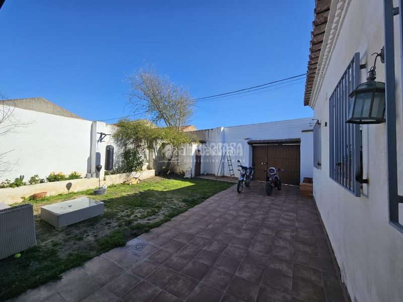 Foto 1510aa90-e6f9-452b-bf99-f86d965d4e69. Casa amb calefacció aparcament a Ambroz Vegas del Genil