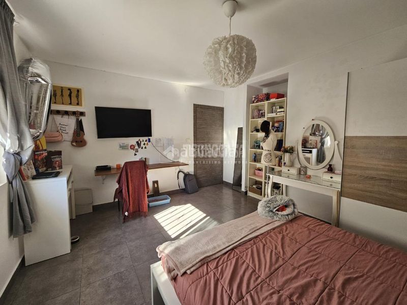 Foto 2f699c1f-d666-410a-95a9-94f41c7d3d1f. Casa amb calefacció aparcament a Ambroz Vegas del Genil