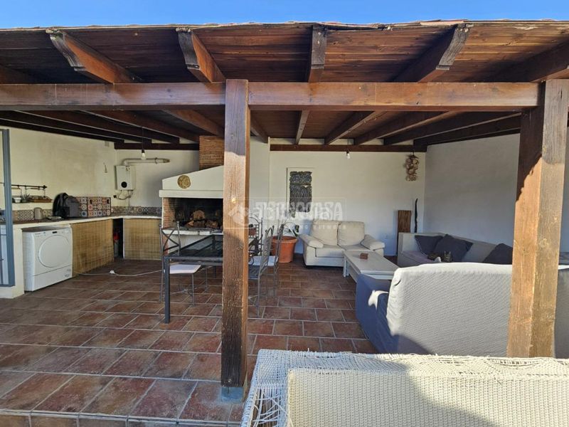 Foto 3e7a6d15-88a9-462c-bec0-f58b64a98cc1. Casa amb calefacció aparcament a Ambroz Vegas del Genil