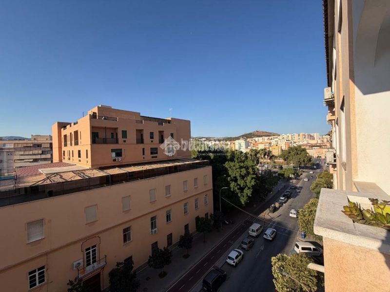 Foto d8c9e077-2afa-472a-8a2d-5e97a9d424ec. Pis a La Trinidad Málaga