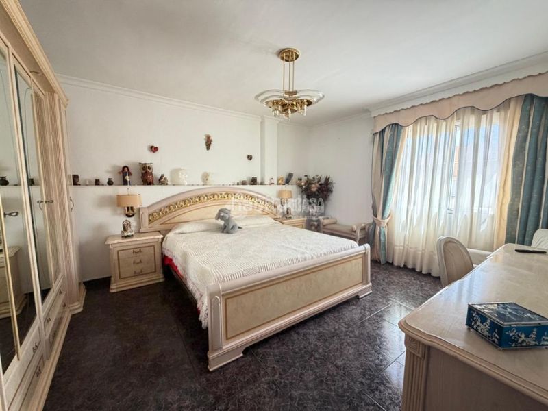 Foto 8205138d-e929-482a-9bb7-7da1e5e48ab9. Piso  en venta en Los Castillejos - La Trinidad Málaga