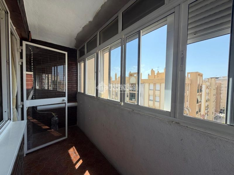 Foto e3d00d86-df0e-452f-9d7c-9d4110590c8a. Piso  en venta en Los Castillejos - La Trinidad Málaga