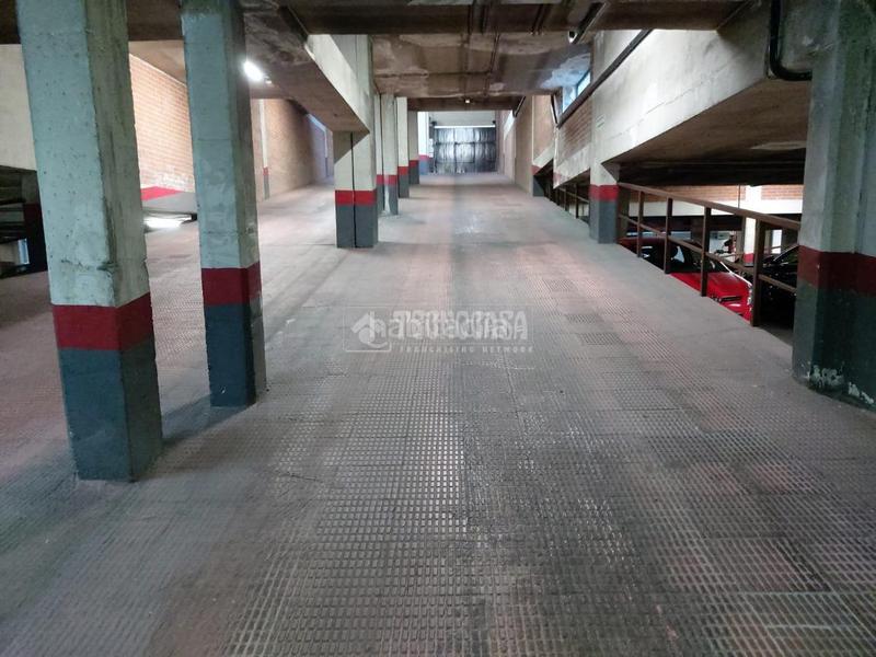 Foto 0c216ff7-1cc7-4888-8c3c-422434c61a9d. Alquiler parking coche boxplaza de garaje en alquiler en Madrid