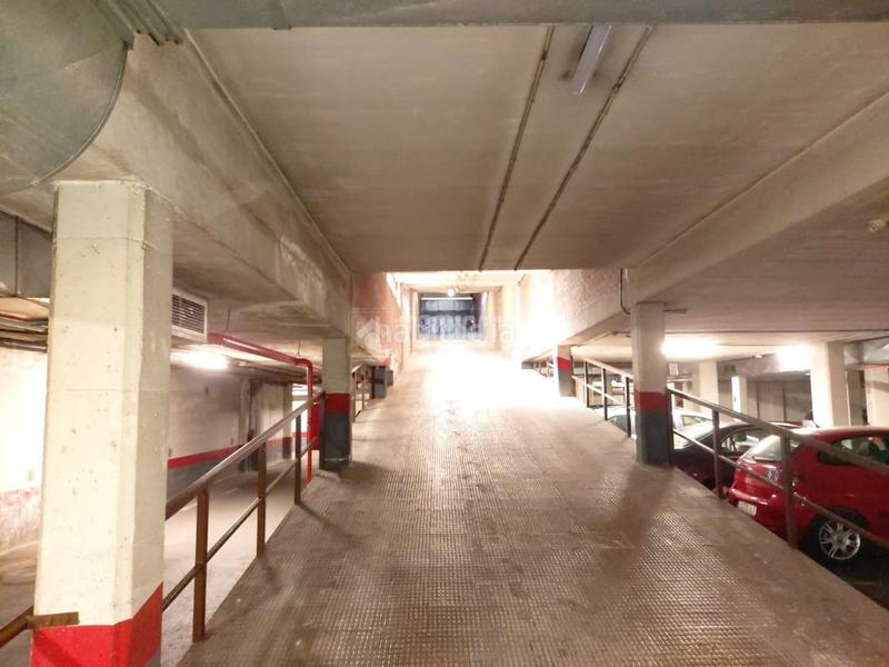 Foto f1c91f96-2c4a-4bb7-9ac9-67d77ee3f865. Alquiler parking coche boxplaza de garaje en alquiler en Madrid