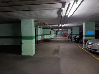 Parking coche en C. de Toledo
