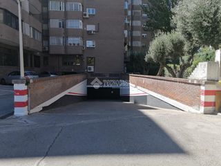 Lloguer Aparcament cotxe  Calle de arganda. Boxplaza de garaje en alquiler en madrid