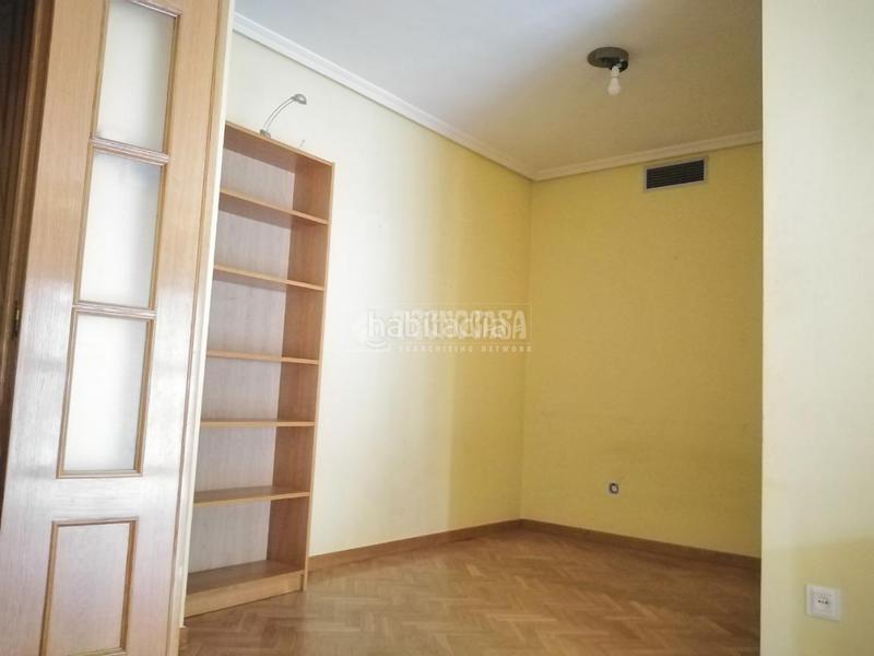 Foto 572076a2-5331-4b70-a443-daafb1643a5f. Miete etagenwohnung mit heizung pool in Acacias Madrid