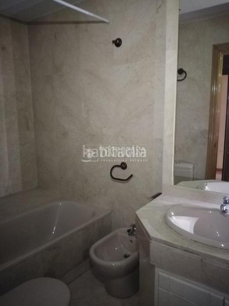 Foto cd9e85d0-7f70-4e4b-b826-3673c0df0d05. Rent flat with heating pool in Acacias Madrid