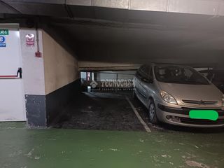 Miete Autoparkplatz  Calle de las naves. Boxplaza de garaje en alquiler en madrid
