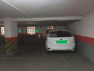 Aparcament cotxe  Calle de toledo. Boxplaza de garaje en venta en madrid