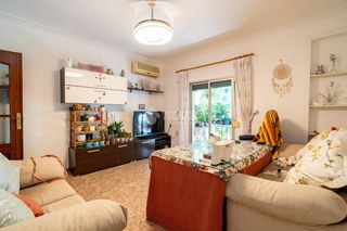 Pis a Angustias - Chana - Encina. Piso en venta en granada